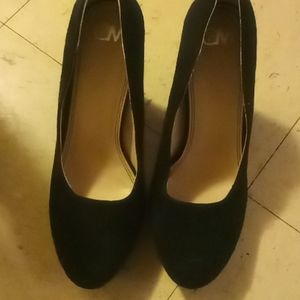 Ladies 6 1/2 heels